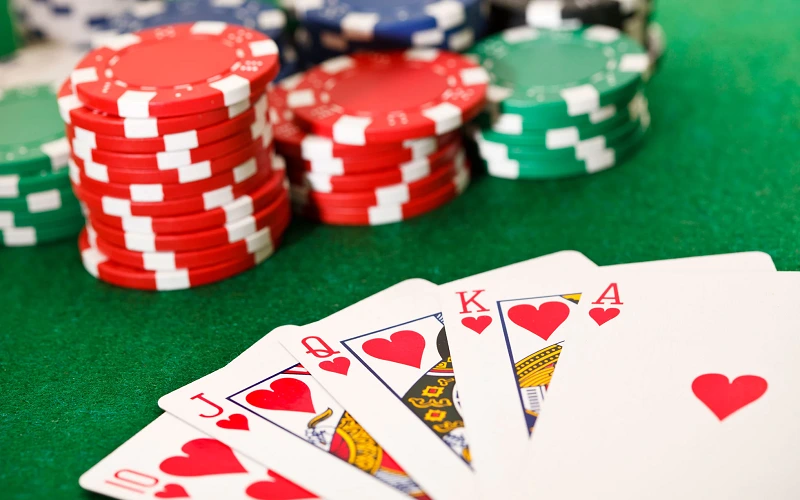 Các Biến Thể Poker Phổ Biến